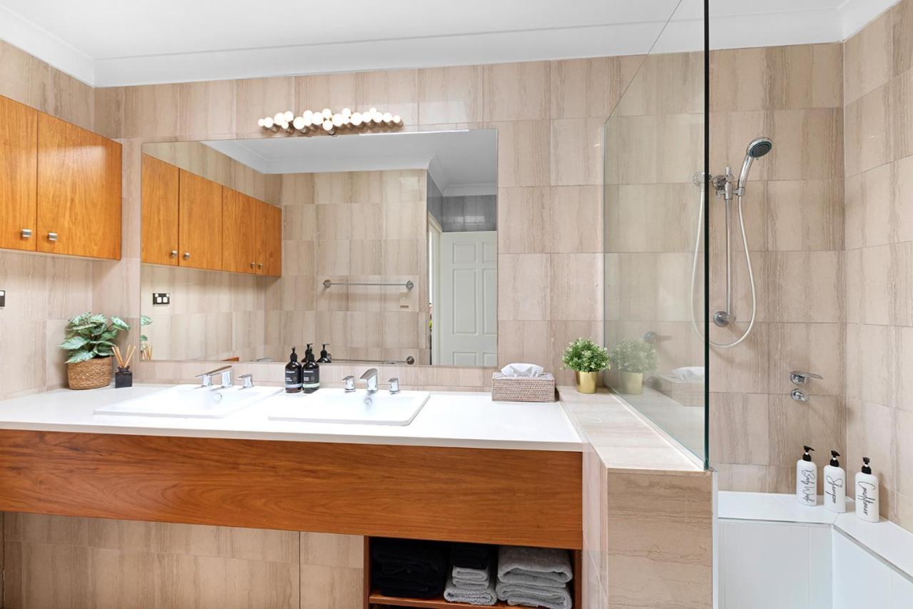 Montipora Unit 3 - In The Heart Of Airlie, Wi-Fi And Netflix Apartment แอร์ลีบีช ภายนอก รูปภาพ